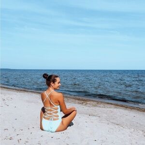 Cabana Del Sol Mint Green One Piece Starp Back Swimsuit / Size S